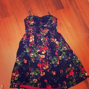 Doesn’t fit post-baby!